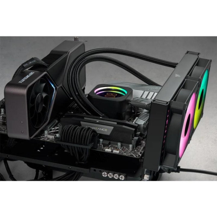 CMK32GX5M2E6000Z36 