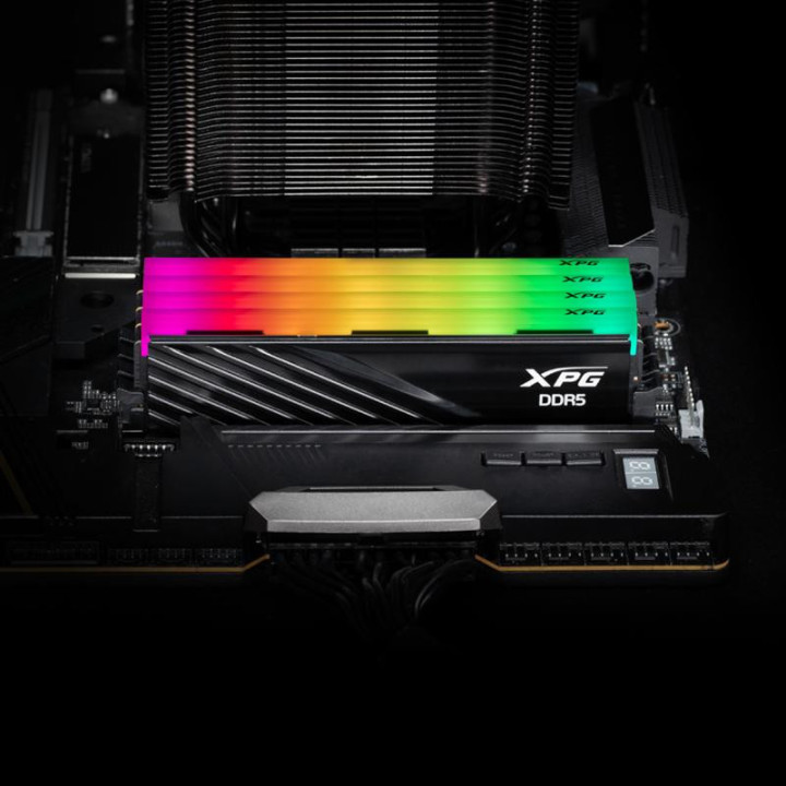 XPG LANCER BLADE RGB DDR5 module de mémoire 16 Go 1 x 16 Go 6000 MT/s 288-pin DIMM 
