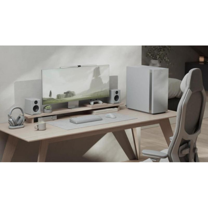 FRACTAL Define One Light Solid 